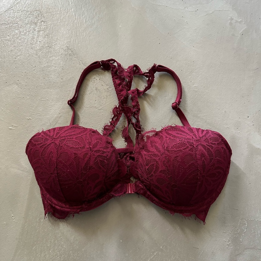 VS PINK lacy push up bra 👼🏼🪽